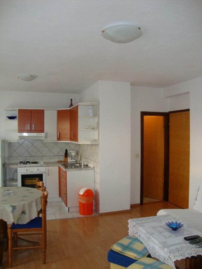 Apartments With A Parking Space Crikvenica - 5553 Exteriör bild